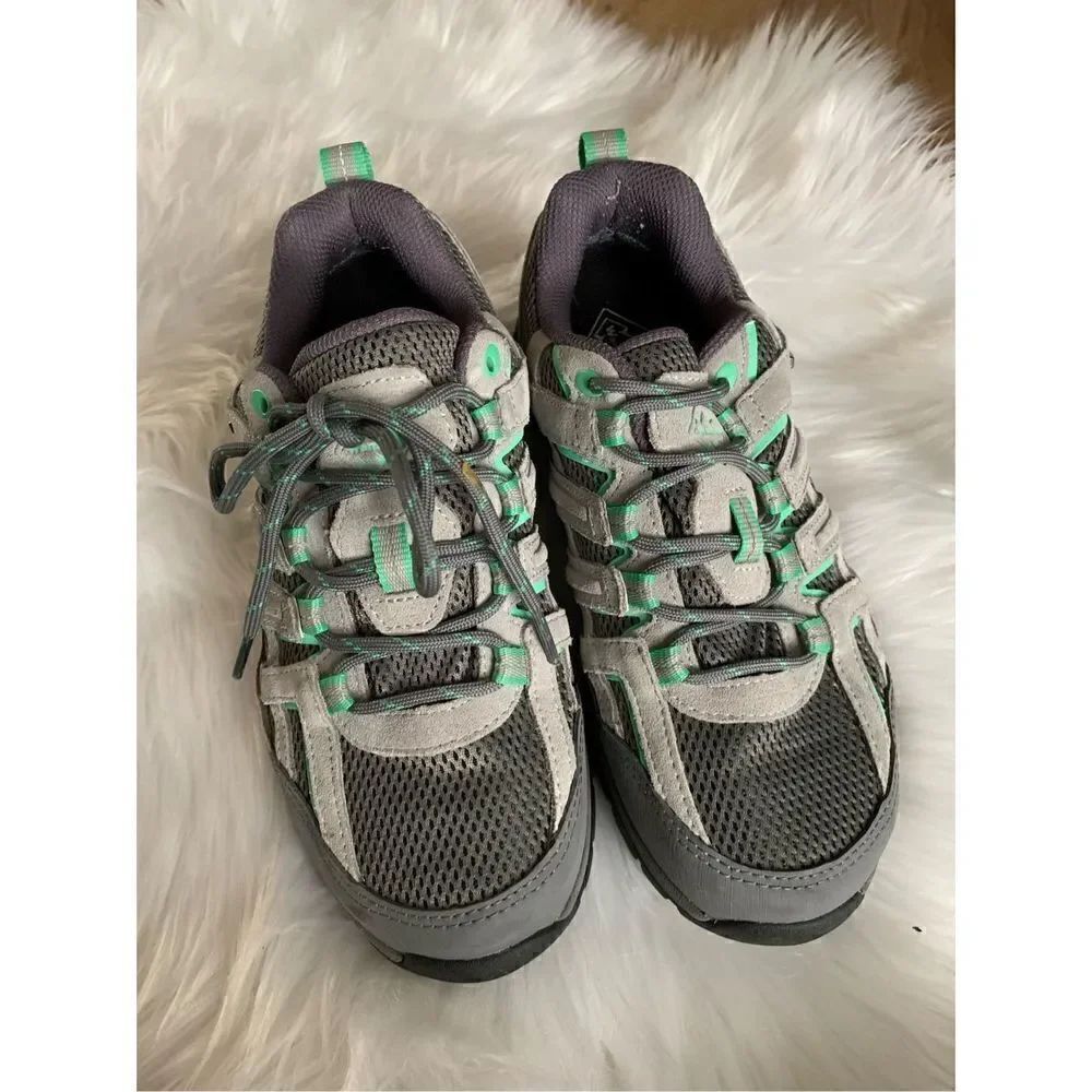 Hiking sneakers shoes size 8